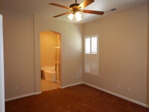 10261 Wolf Ridge Way in Reno, NV - Building Photo - Building Photo