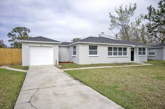 5067 French St in Jacksonville, FL - Building Photo - Building Photo