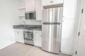 28818 1/2 Saddle Cir in Castaic, CA - Building Photo - Building Photo