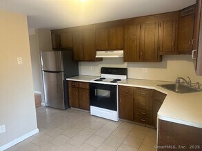 900 S Main St in Southington, CT - Building Photo - Building Photo