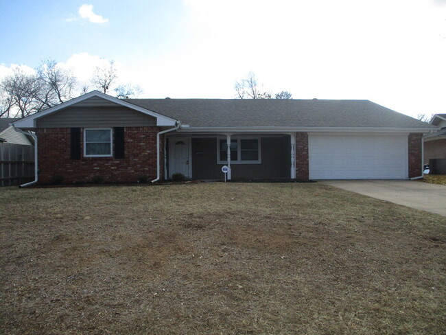 7812 NW 28th Terrace in Bethany, OK - Building Photo - Building Photo