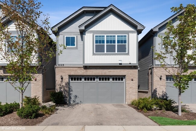 property at 3225 N Heritage Ln