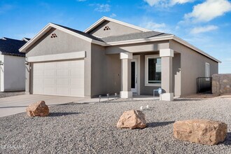 12789 Col Charles Branson Dr in El Paso, TX - Building Photo - Building Photo