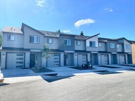 7618 NE 71st Pl in Vancouver, WA - Building Photo