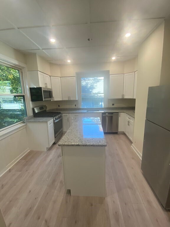 75 Peter Parley Rd, Unit 2 in Boston, MA - Building Photo - Building Photo