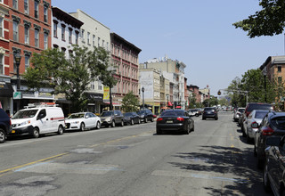 110 Washington St in Hoboken, NJ - Building Photo - Building Photo