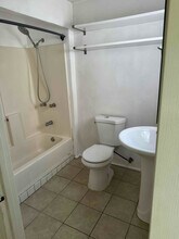 2362 1/2 Scott Ave in Los Angeles, CA - Building Photo - Building Photo