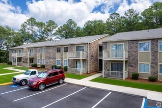Autumn Ridge in Lagrange, GA - Building Photo - Building Photo