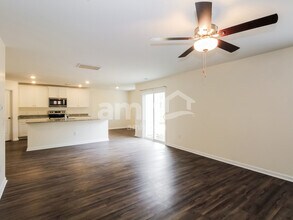 1393 John Swann St in Navassa, NC - Foto de edificio - Building Photo