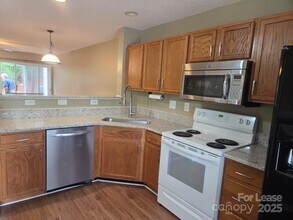 118 Barnhardt Loop in Mooresville, NC - Building Photo - Building Photo