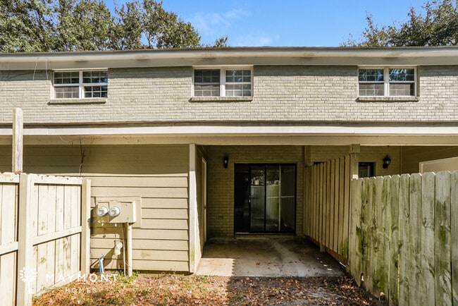 839 Von Kolnitz Rd in Mount Pleasant, SC - Building Photo - Building Photo