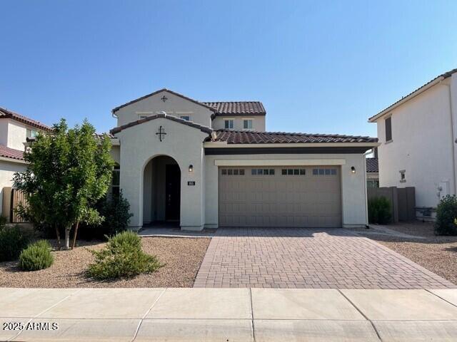 955 E Holland Park Dr