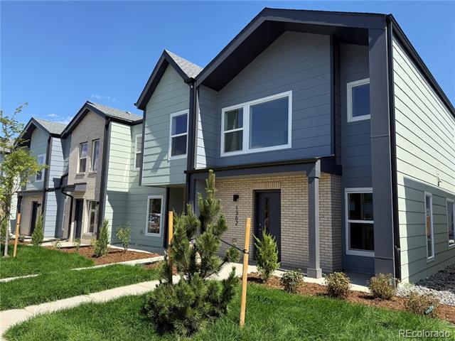 property at 1342 Akron St