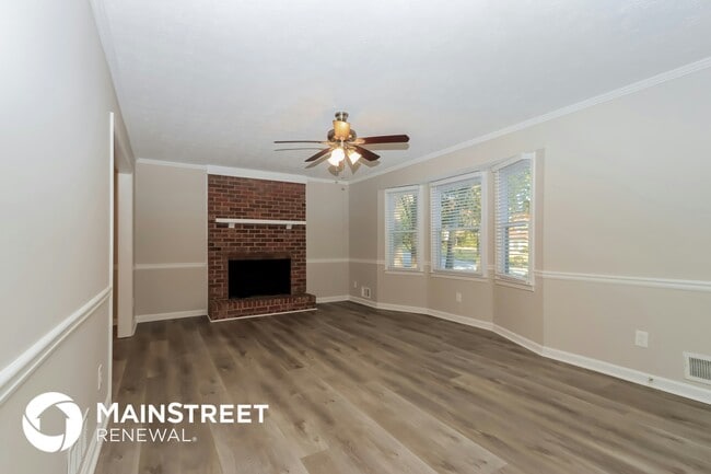 565 Greenview Ave SE in Conyers, GA - Foto de edificio - Building Photo