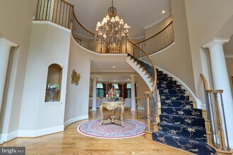 7841 Montvale Way in McLean, VA - Building Photo - Building Photo