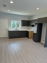 872 W 29th St in San Bernardino, CA - Building Photo