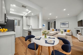 8505 Gulana Ave, Unit 1 Bedroom in PDR in Playa Del Rey, CA - Foto de edificio - Building Photo