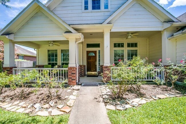 14015 Blue Vista Dr in Sugar Land, TX - Building Photo - Building Photo