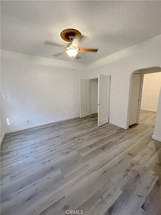 10716 Ralston Ave in Los Angeles, CA - Building Photo