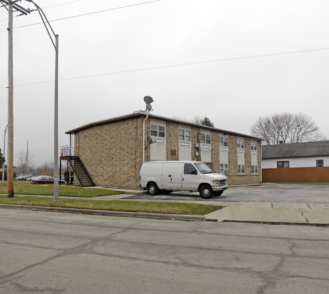 1206 West End Ave in Chicago Heights, IL - Building Photo - Building Photo