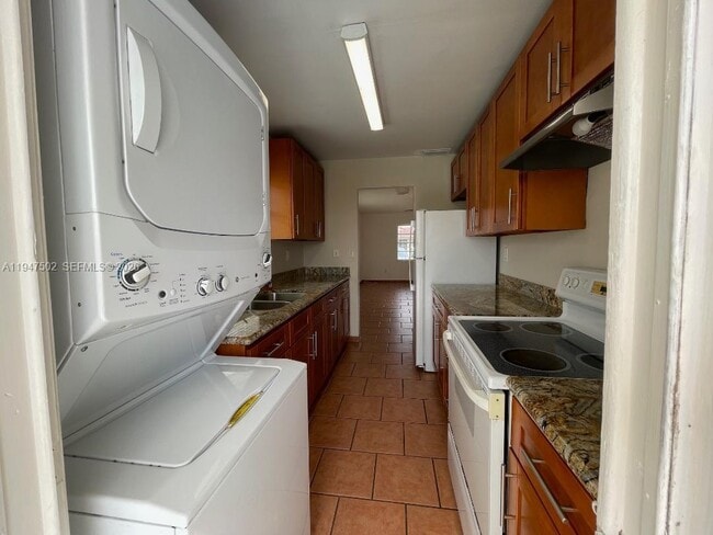 10104 SW 20th St in Miami, FL - Building Photo - Building Photo