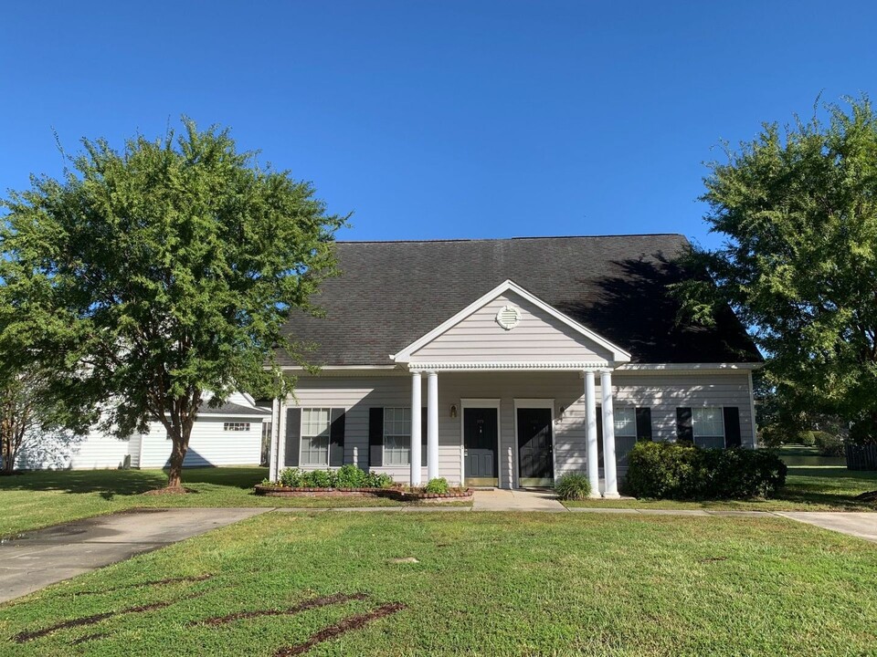 4874 Habersham Ln in Summerville, SC - Building Photo