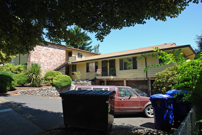 Starview in Portland, OR - Building Photo - Building Photo