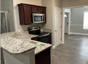 2346 Somerset Rd in Jacksonville, FL - Building Photo - Building Photo