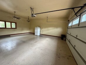 229 School St in Absarokee, MT - Building Photo - Building Photo