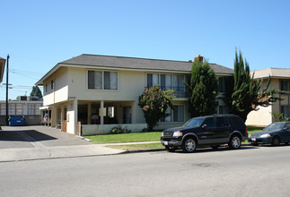 13452 El Prado Ave in Garden Grove, CA - Building Photo - Building Photo