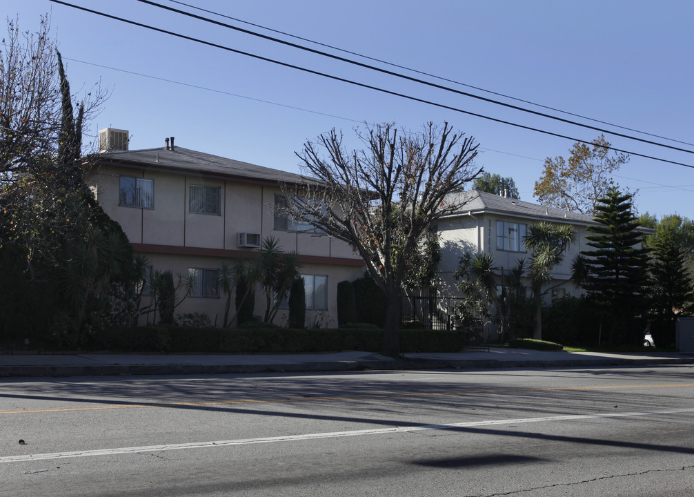 12858-12860 Oxnard St in North Hollywood, CA - Foto de edificio