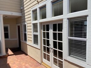 4545 W 171st St in Lawndale, CA - Foto de edificio - Building Photo
