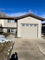 2379 Mahogany Cir in Gillette, WY - Building Photo