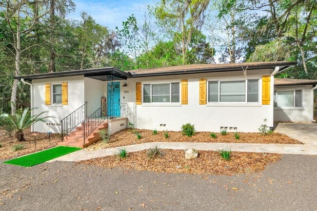 304 NW 24th St in Gainesville, FL - Building Photo - Building Photo