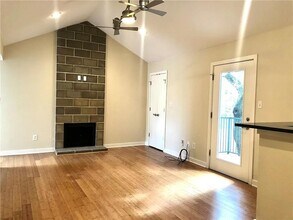 3601 Menchaca Rd in Austin, TX - Building Photo - Building Photo