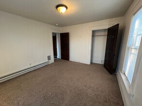 123 College Ave in Grove City, PA - Building Photo - Building Photo