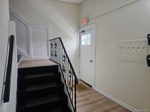2 Somerset Ave in East Islip, NY - Building Photo - Building Photo