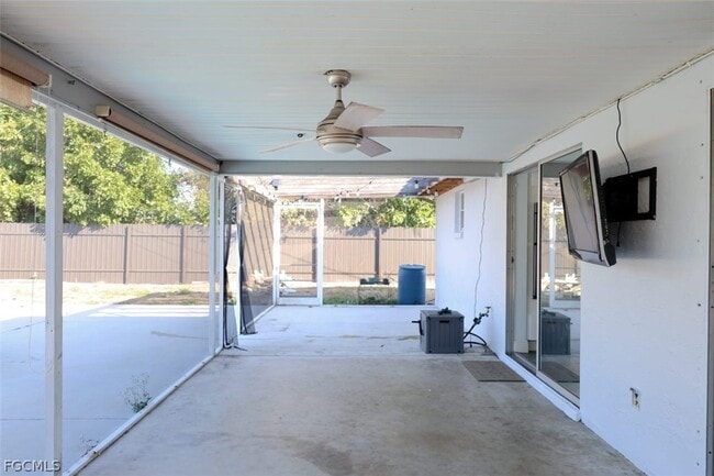 property at 1206 SE 23rd Pl