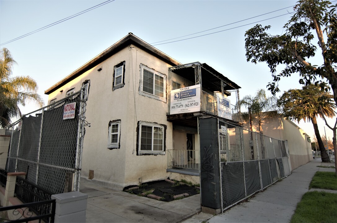 1467 Orange Ave in Long Beach, CA - Building Photo