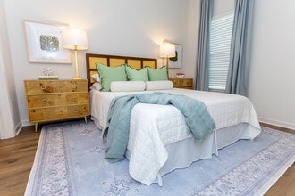 Magnolia Point Cottages & Townhomes in Lafayette, LA - Foto de edificio - Building Photo