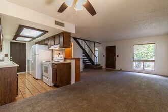4853 E Euclid Ave in Phoenix, AZ - Building Photo - Building Photo