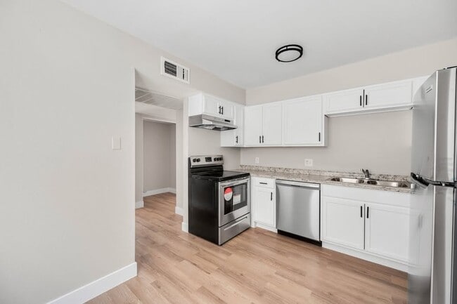 property at 2814 E Le Marche Ave