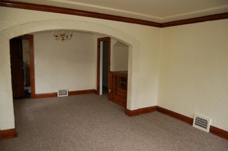3540 W Linden Pl-Unit -4 in Milwaukee, WI - Foto de edificio - Building Photo