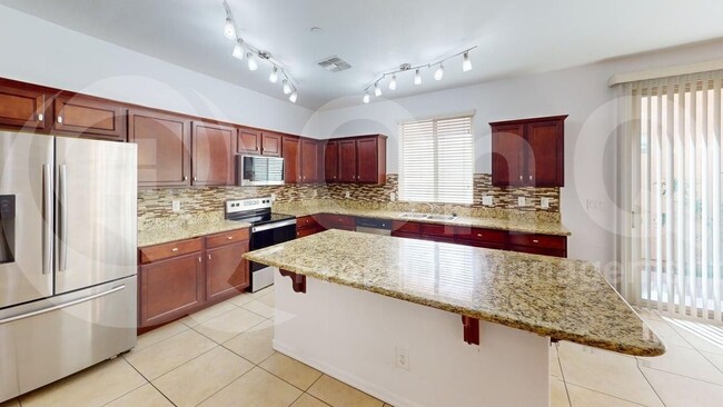 9218 W Meadow Dr in Peoria, AZ - Building Photo - Building Photo