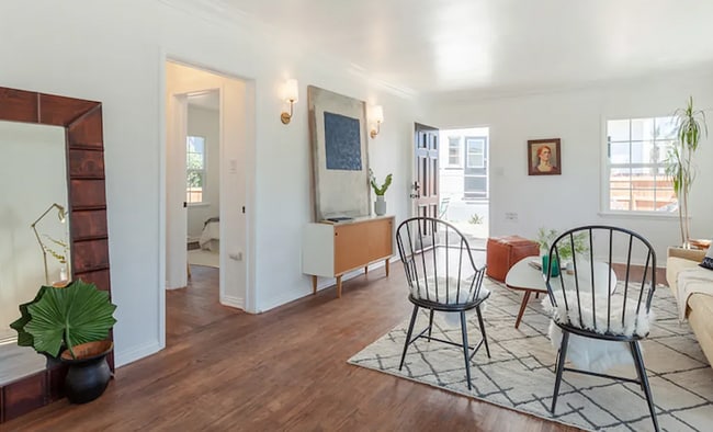 2615 Edgehill Dr in Los Angeles, CA - Building Photo - Building Photo