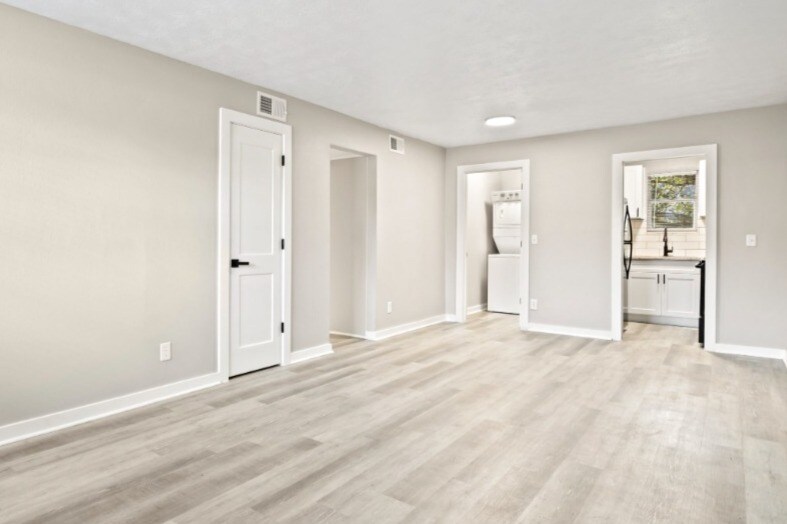 Riverbank Apartments in Jacksonville, FL