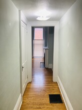 623 Oak St, Unit 623 in Columbus, OH - Foto de edificio - Building Photo