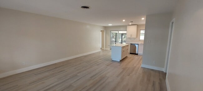 1235 SW 13th Cir, Unit West in Fort Lauderdale, FL - Building Photo - Building Photo