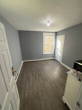 4 Pearl St, Unit 2 in Somerville, MA - Building Photo - Building Photo