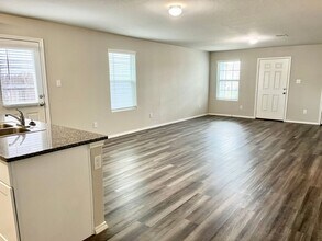 8907 Lamus Wheel in San Antonio, TX - Building Photo - Building Photo